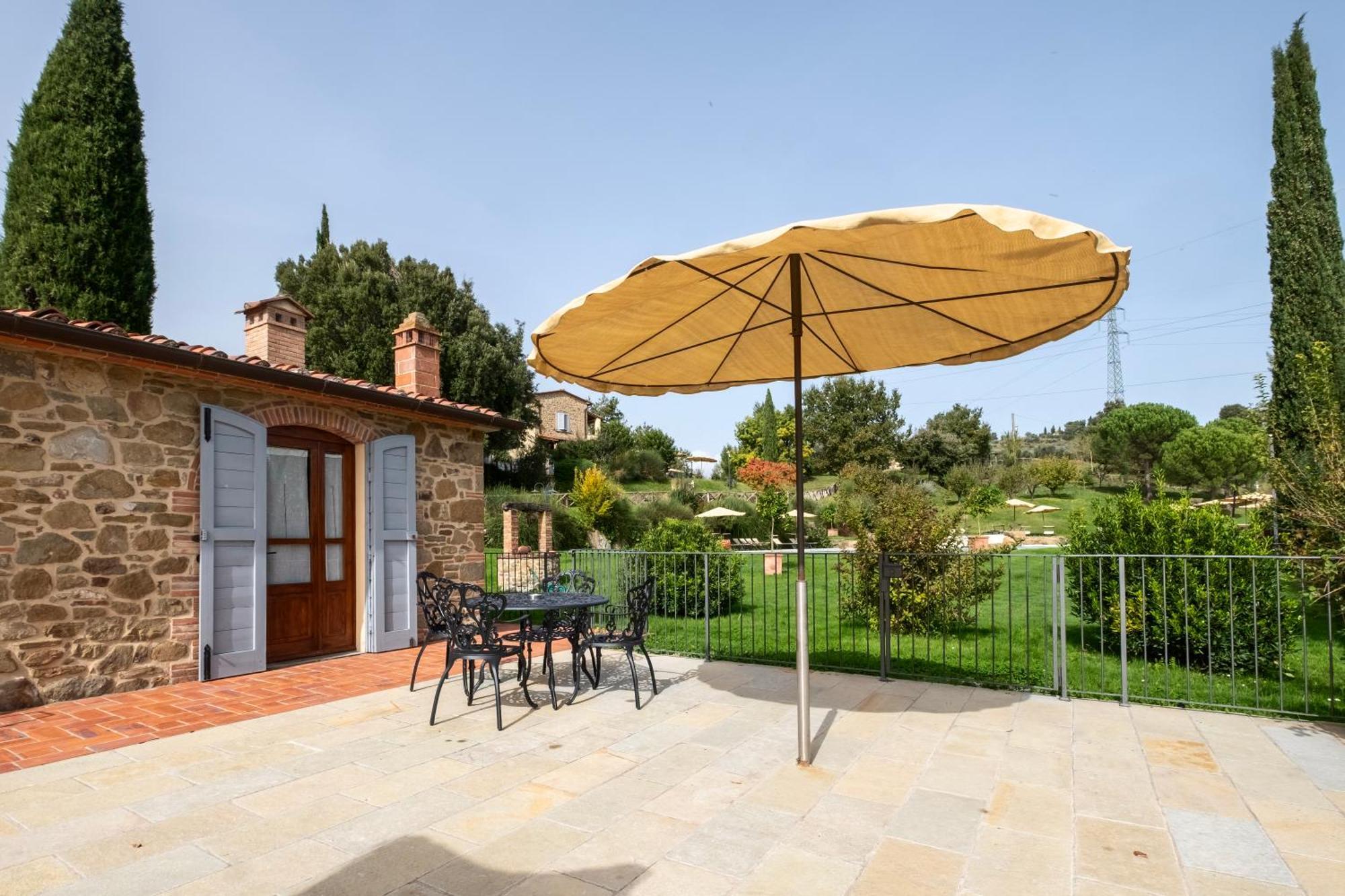 Agriturismo Borgo Sant'Ercolano Ciggiano Exterior photo